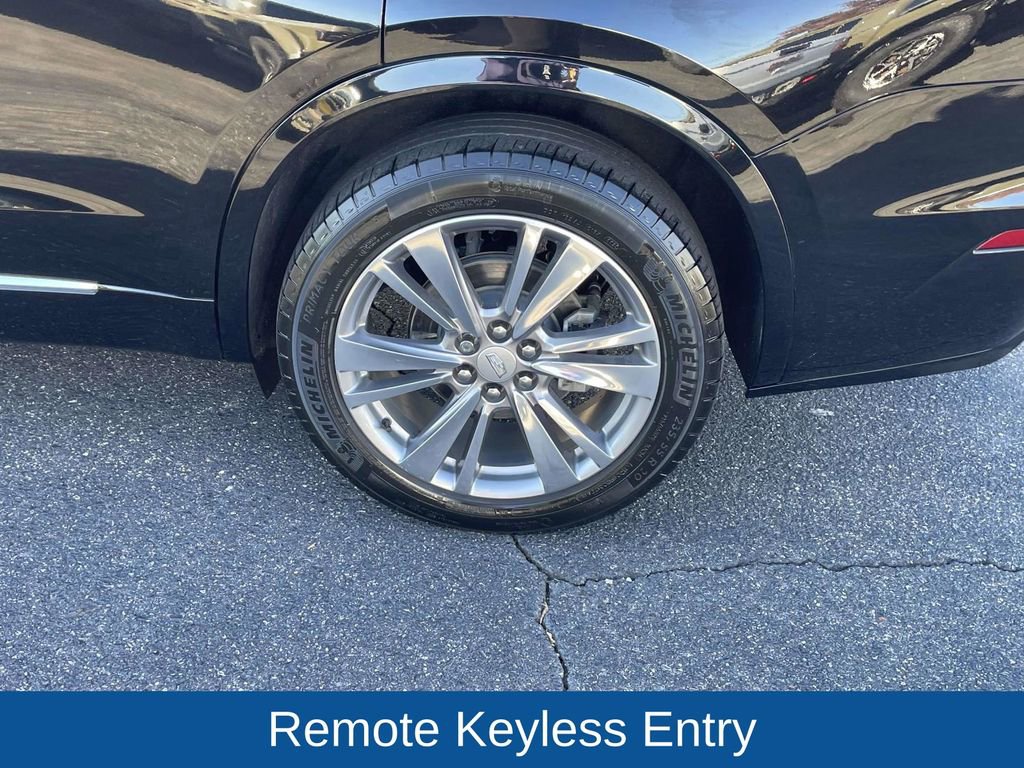 Used 2023 Cadillac XT6 Premium Luxury image 11