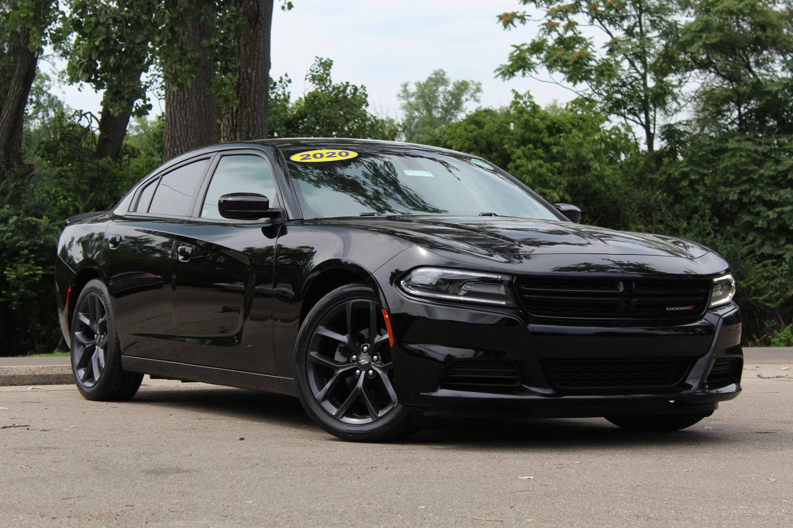 Used 2020 Dodge Charger SXT w/ Blacktop Package