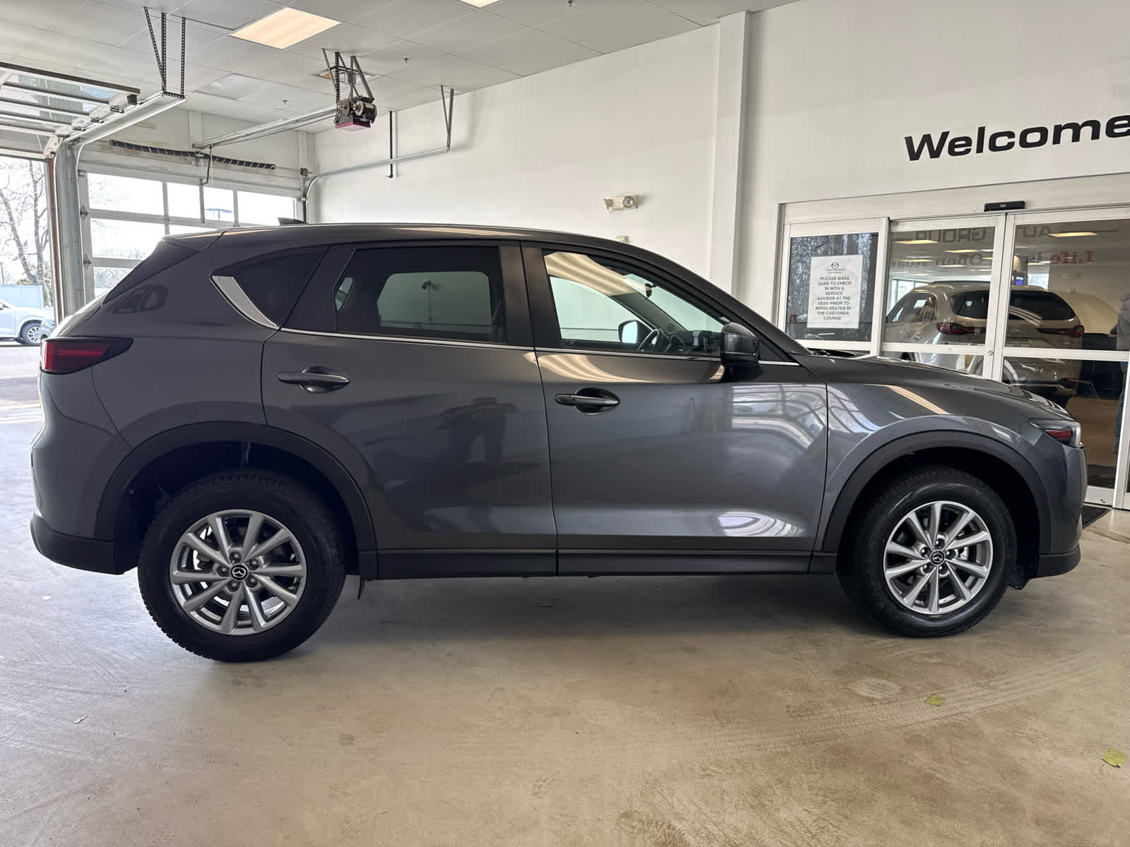 Certified 2023 MAZDA CX-5 AWD 2.5 S w/ Select Package image 6