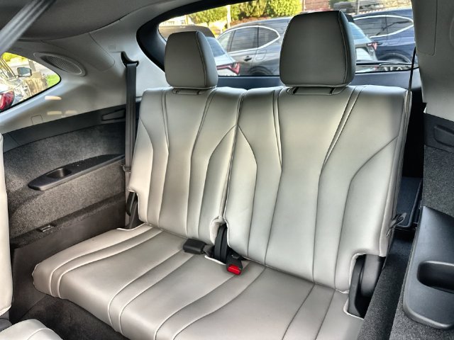 Used 2026 Acura MDX w/ Technology Package AWD/4WD image 33