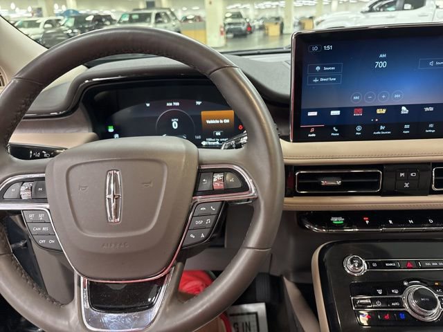 Used 2023 Lincoln Nautilus Reserve image 21