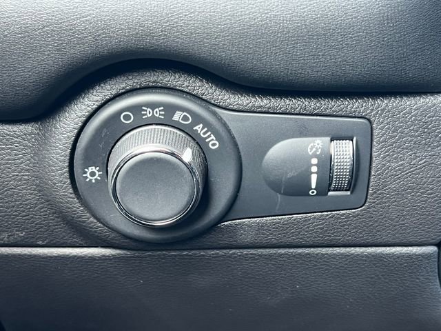Used 2025 Dodge Durango R/T AWD/4WD image 25