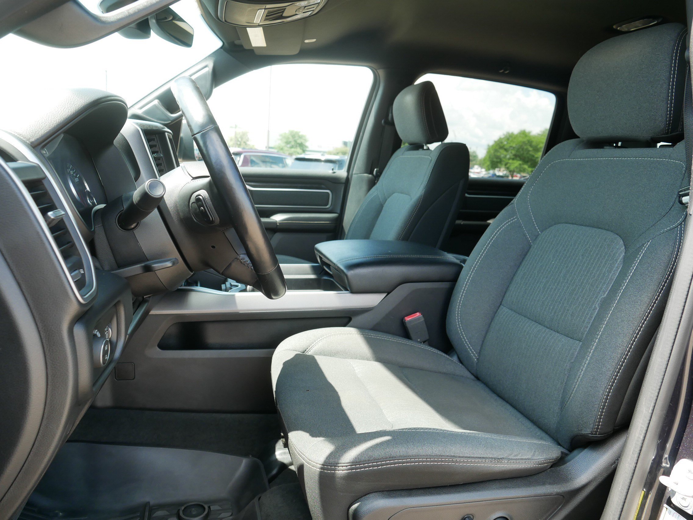 Used 2019 RAM 1500 Big Horn AWD/4WD image 34