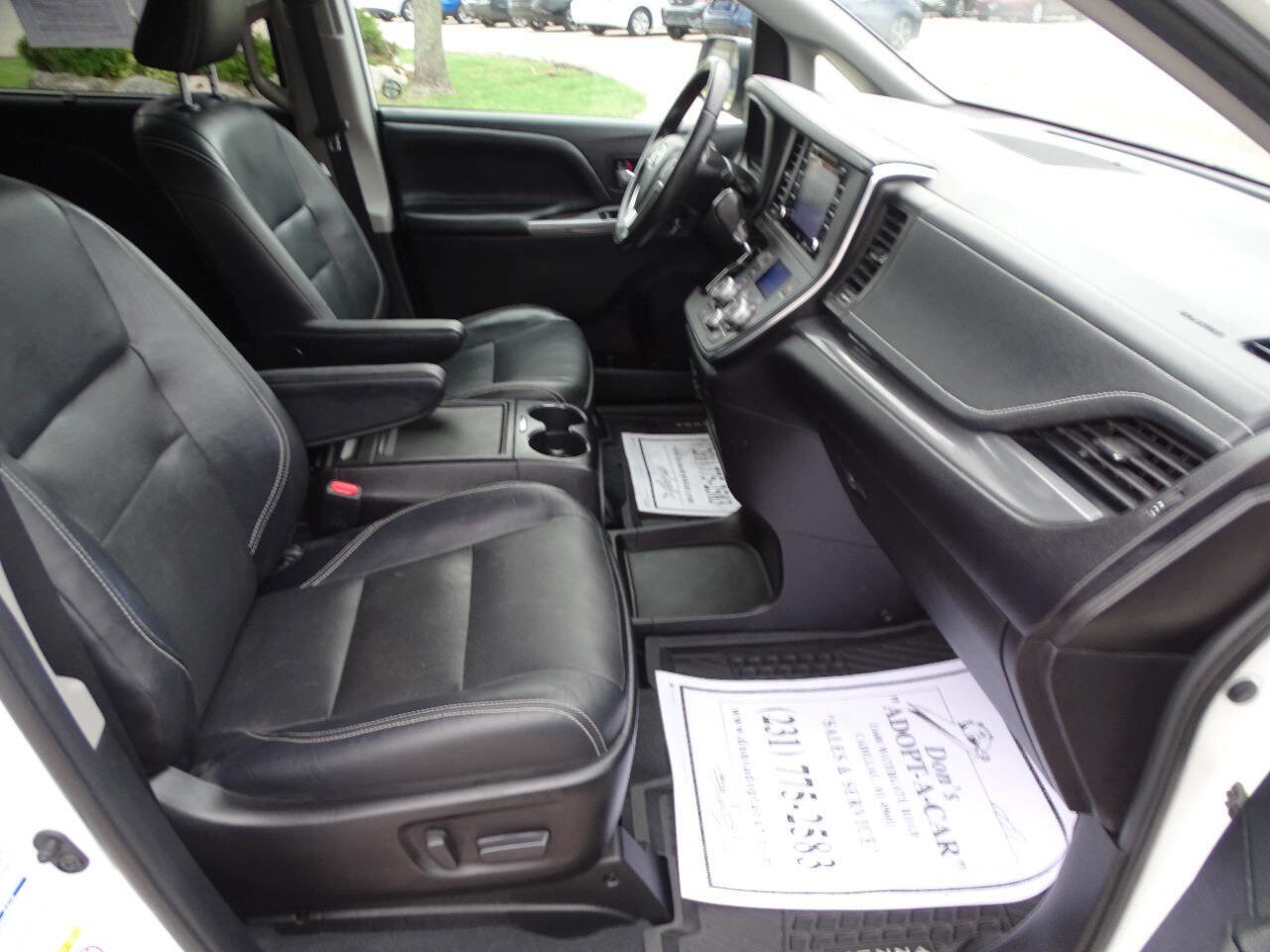 Used 2019 Toyota Sienna SE Premium AWD/4WD image 46