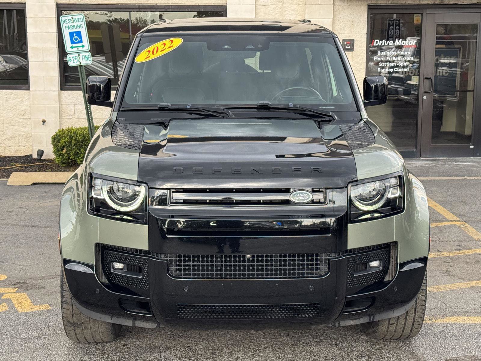 Used 2022 Land Rover Defender 90 X AWD/4WD image 17
