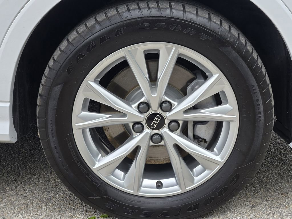 Certified 2024 Audi Q3 2.0T Premium image 16