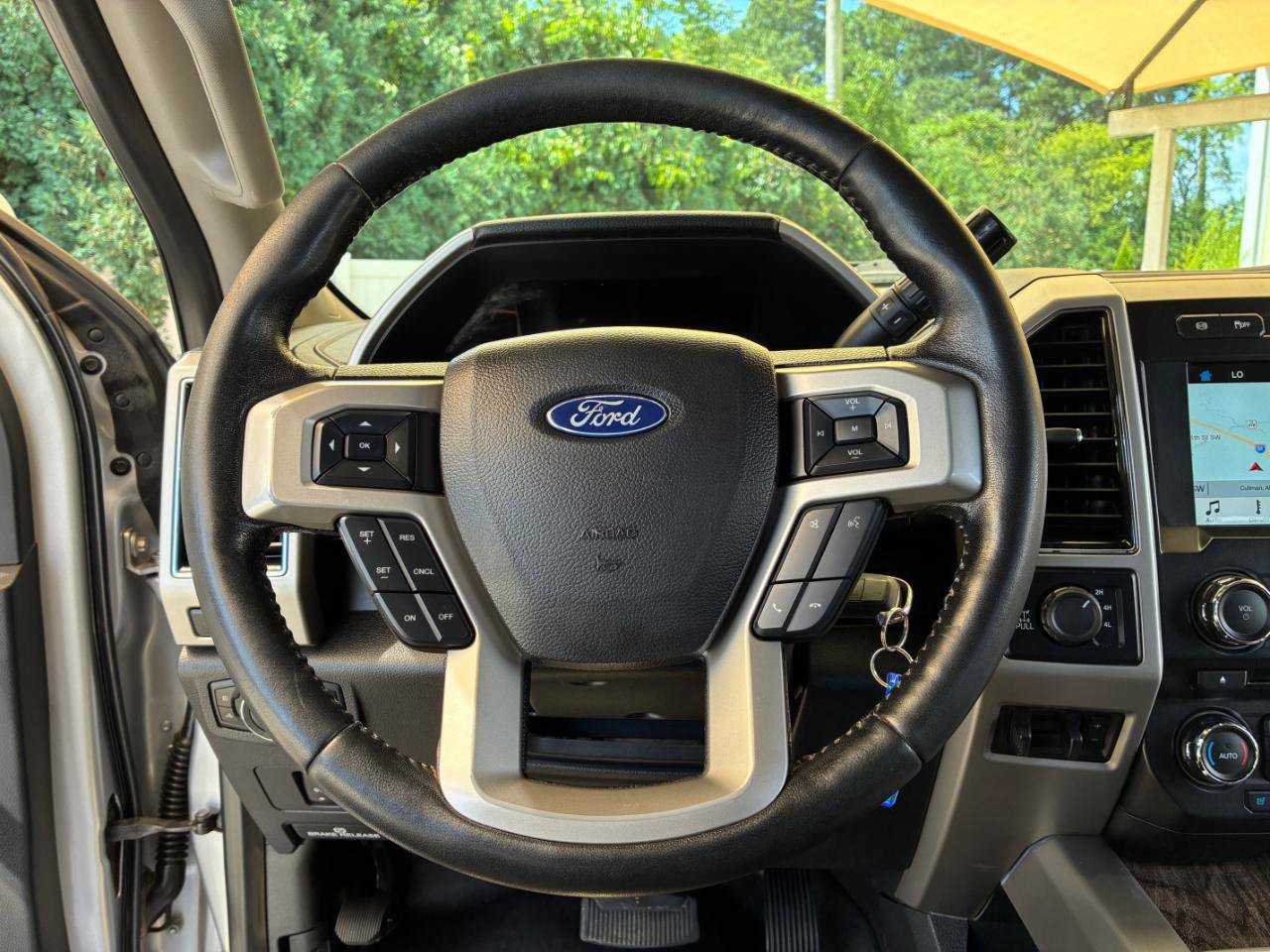 Used 2018 Ford F250 Lariat w/ Lariat Value Package AWD/4WD image 17