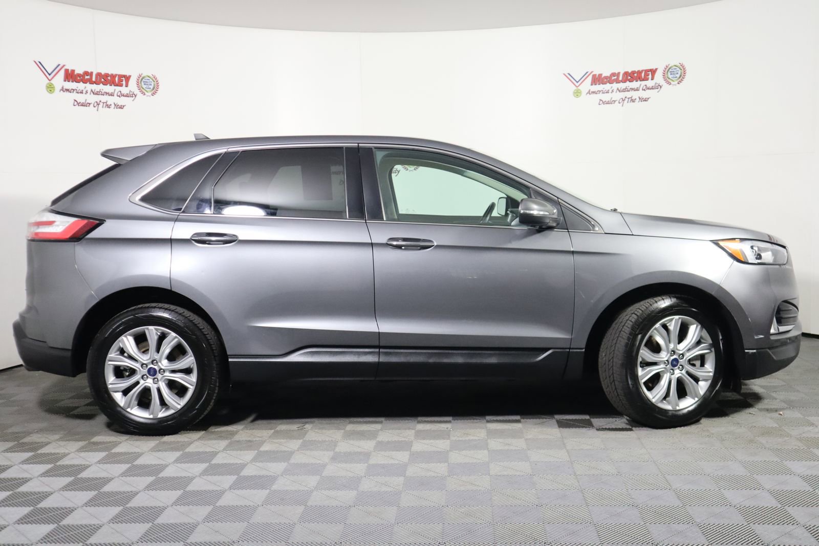 Used 2021 Ford Edge Titanium w/ Cargo Accessory Package image 33