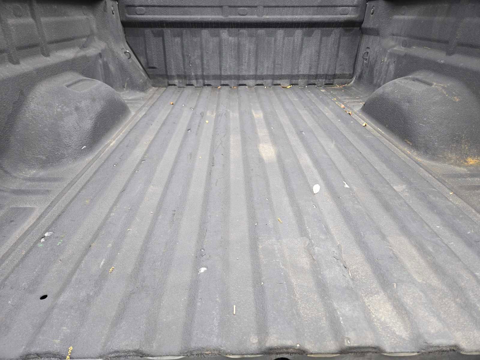 Used 2015 GMC Canyon SLT image 30