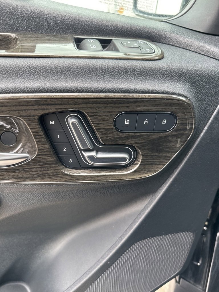 Used 2023 Mercedes-Benz Sprinter 3500 image 33