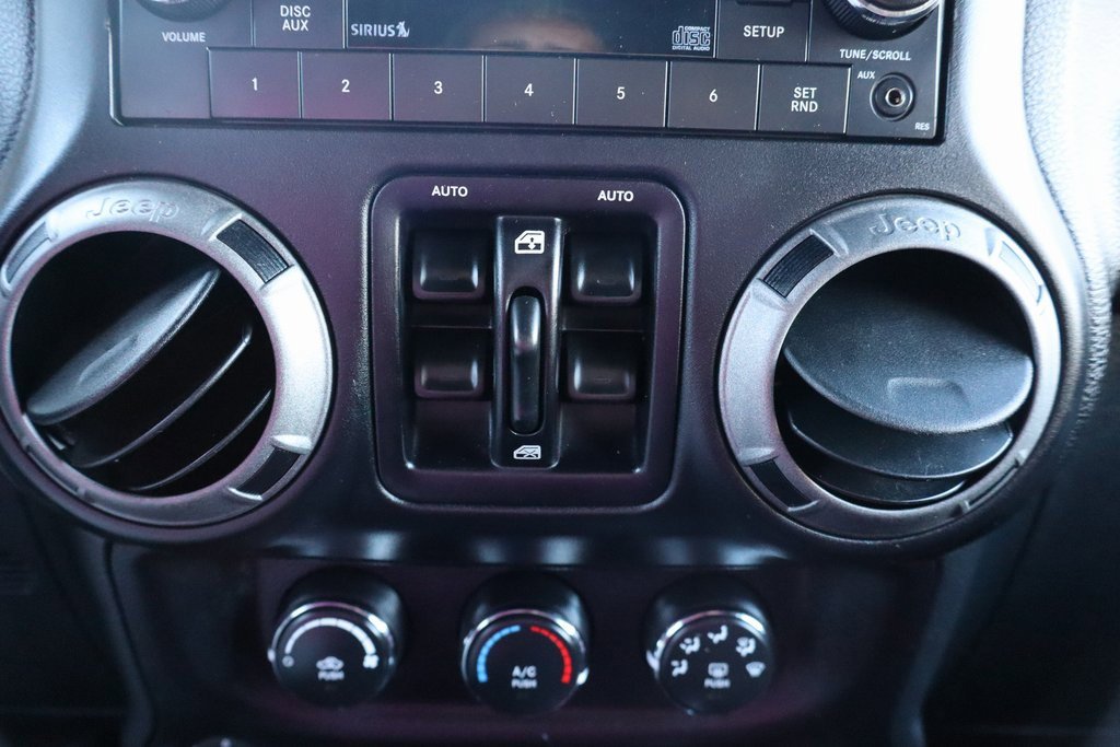 Used 2016 Jeep Wrangler Unlimited Sport image 12