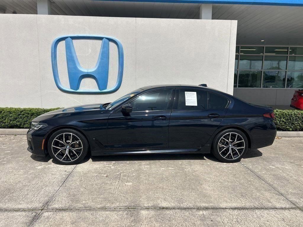 Used 2022 BMW 530i w/ M Sport Package image 5