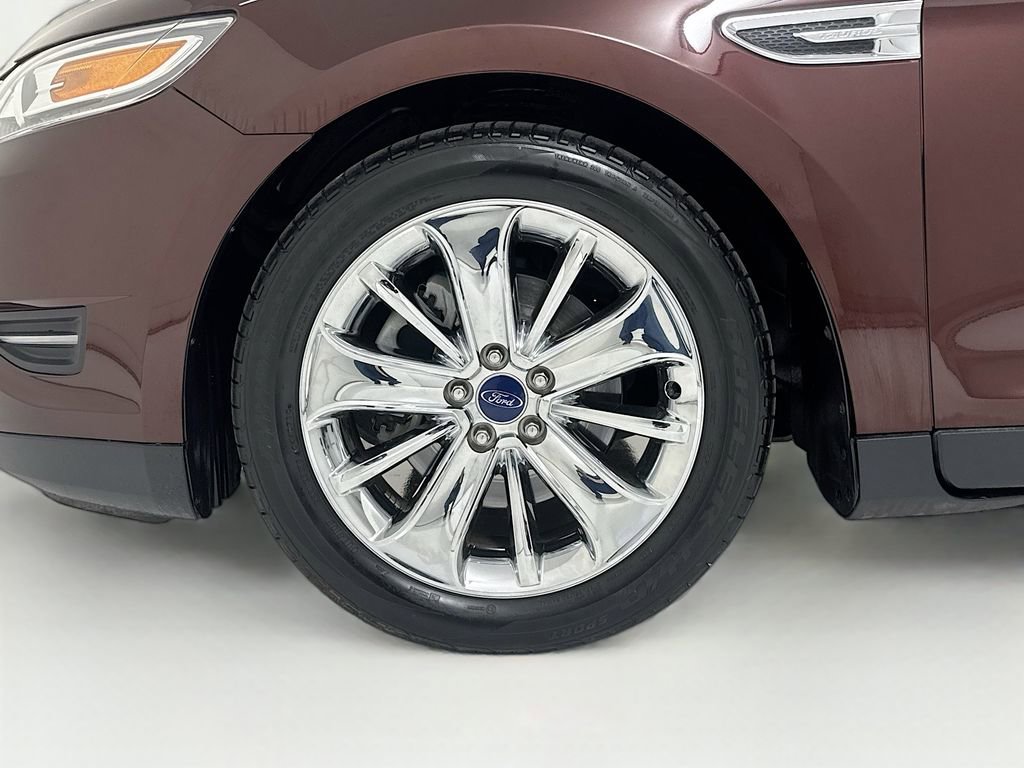 Used 2010 Ford Taurus Limited image 29