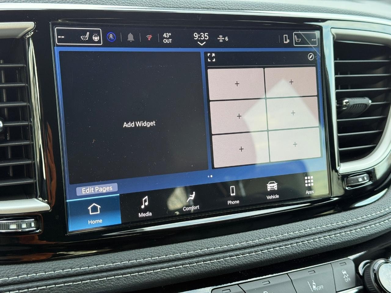 New 2026 Chrysler Pacifica Select FWD image 13