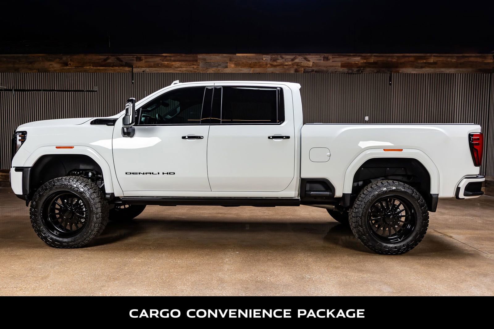 Used 2025 GMC Sierra 2500 Denali Ultimate image 6
