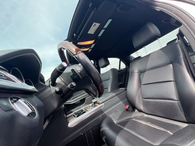 Used 2014 Mercedes-Benz E 350 4MATIC Sedan image 14