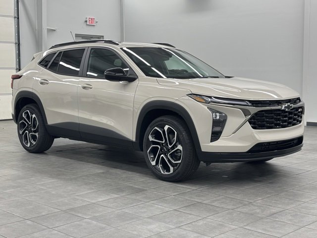 New 2026 Chevrolet Trax RS w/ Sunroof Package