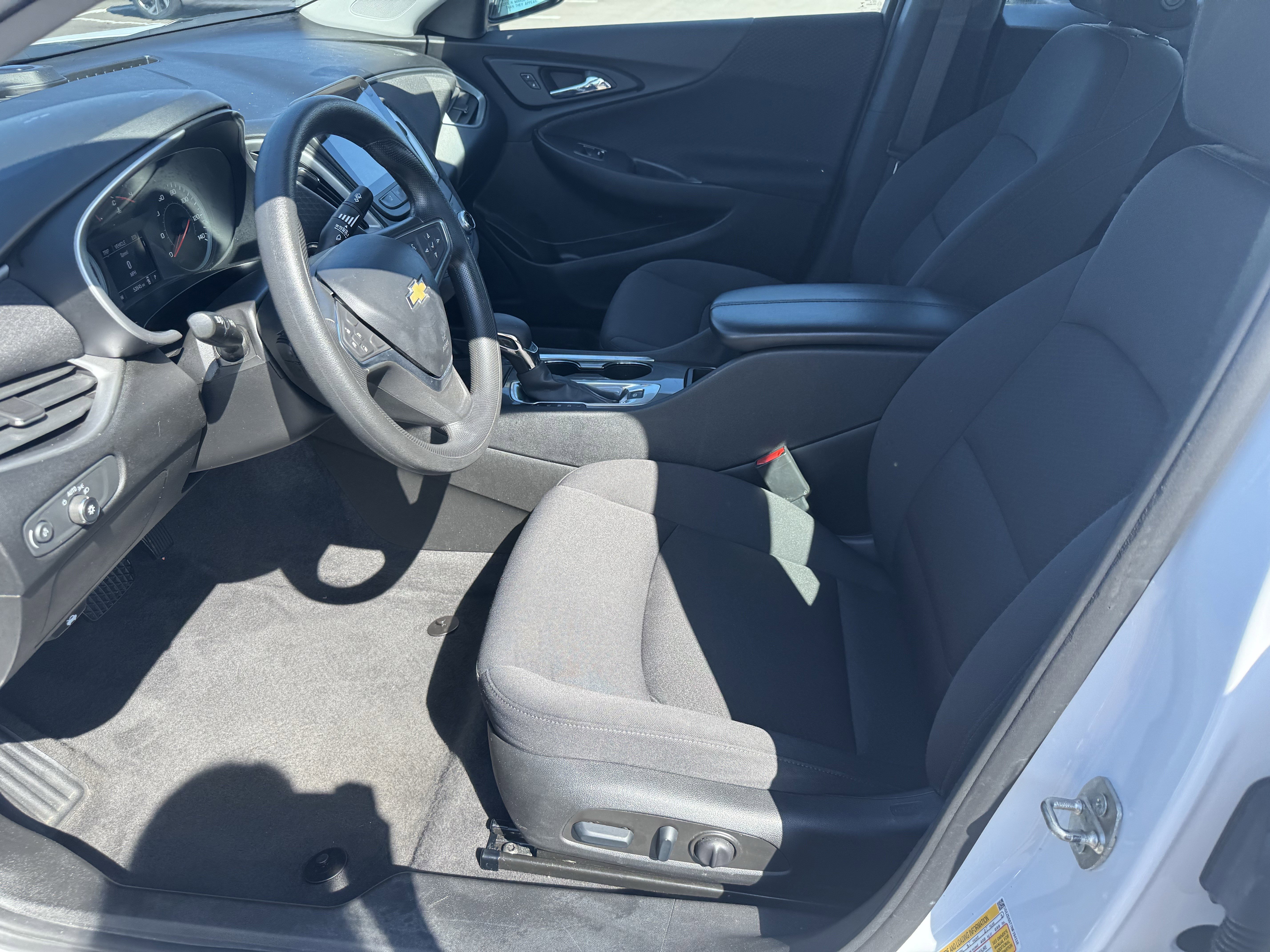 Used 2022 Chevrolet Malibu LT image 5