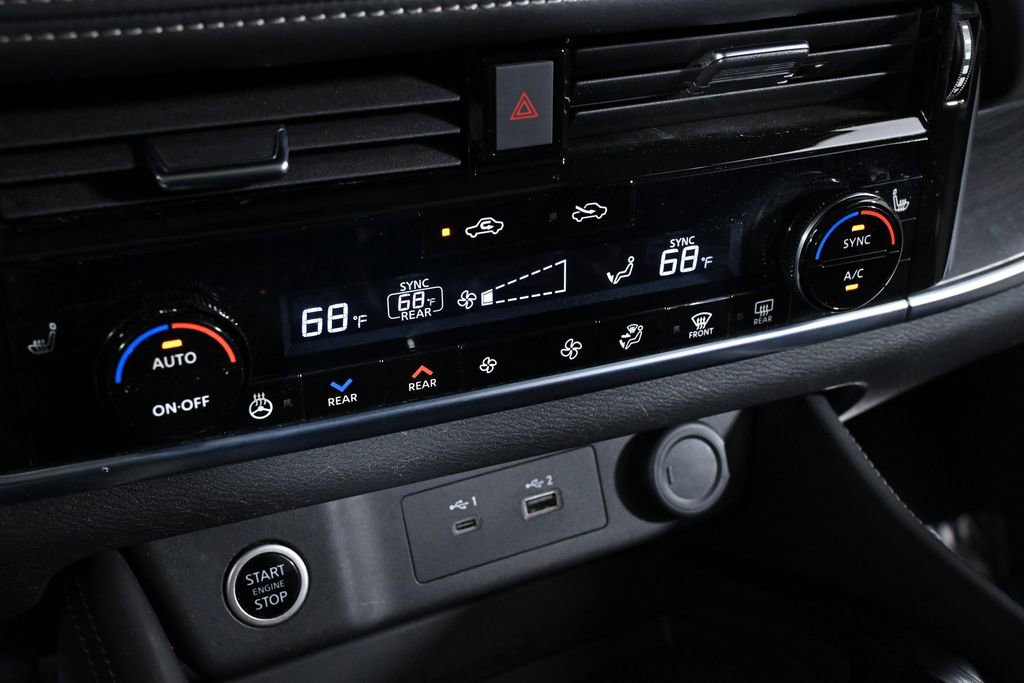 Used 2021 Nissan Rogue SL w/ Premium Package image 18