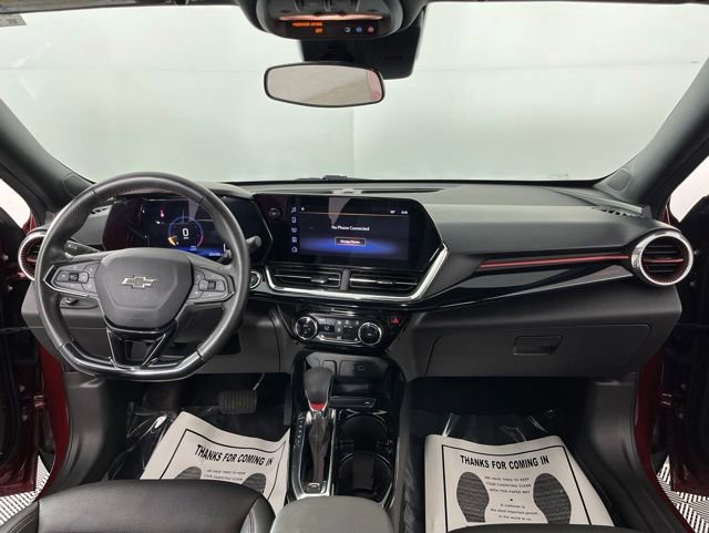 Used 2024 Chevrolet Trax RS w/ Sunroof Package FWD image 39