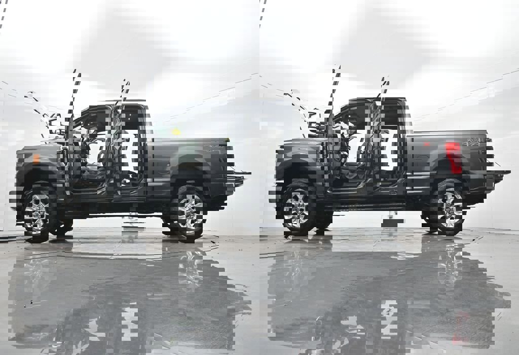 Used 2020 Ford F250 XLT image 46