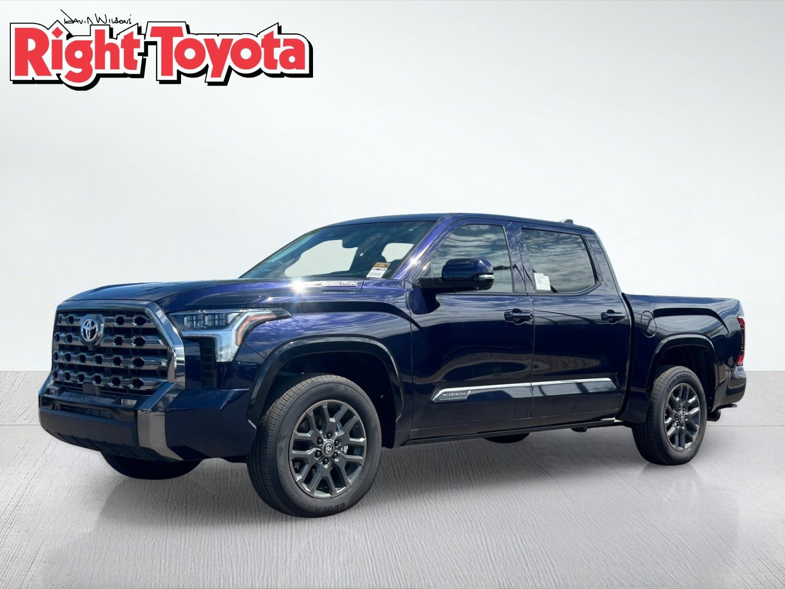 New 2026 Toyota Tundra Platinum w/ Tow Tech Package