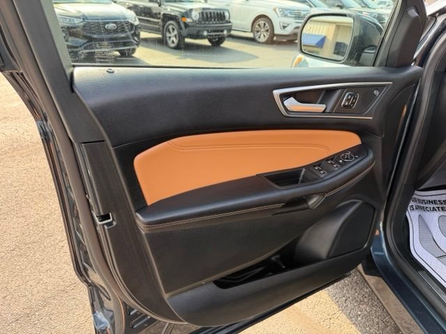 Used 2023 Ford Edge Titanium w/ Equipment Group 301A AWD/4WD image 26