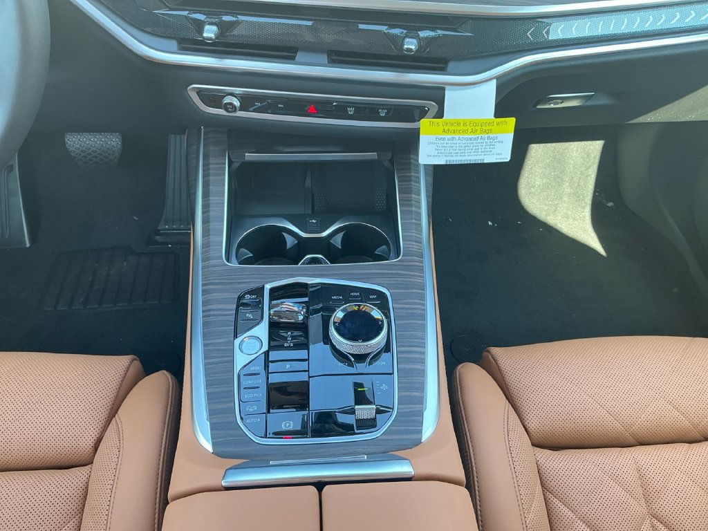 New 2027 BMW X7 xDrive40i w/ Premium Package AWD/4WD image 11