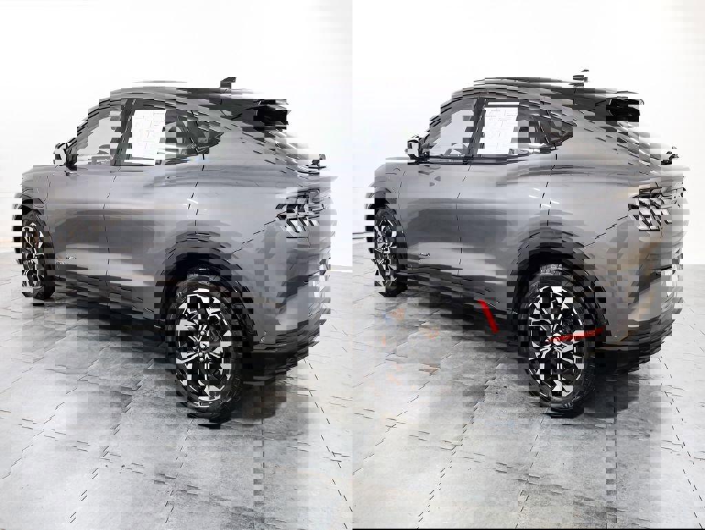 Used 2023 Ford Mustang Mach-E Premium image 4