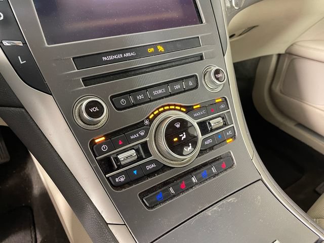 Used 2017 Lincoln MKZ Reserve FWD image 8