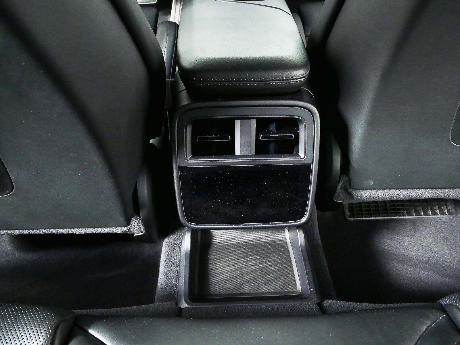 Certified 2020 Porsche Taycan Turbo AWD/4WD image 22
