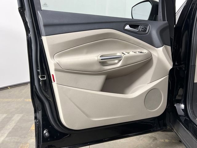 Used 2017 Ford Escape Titanium FWD image 19