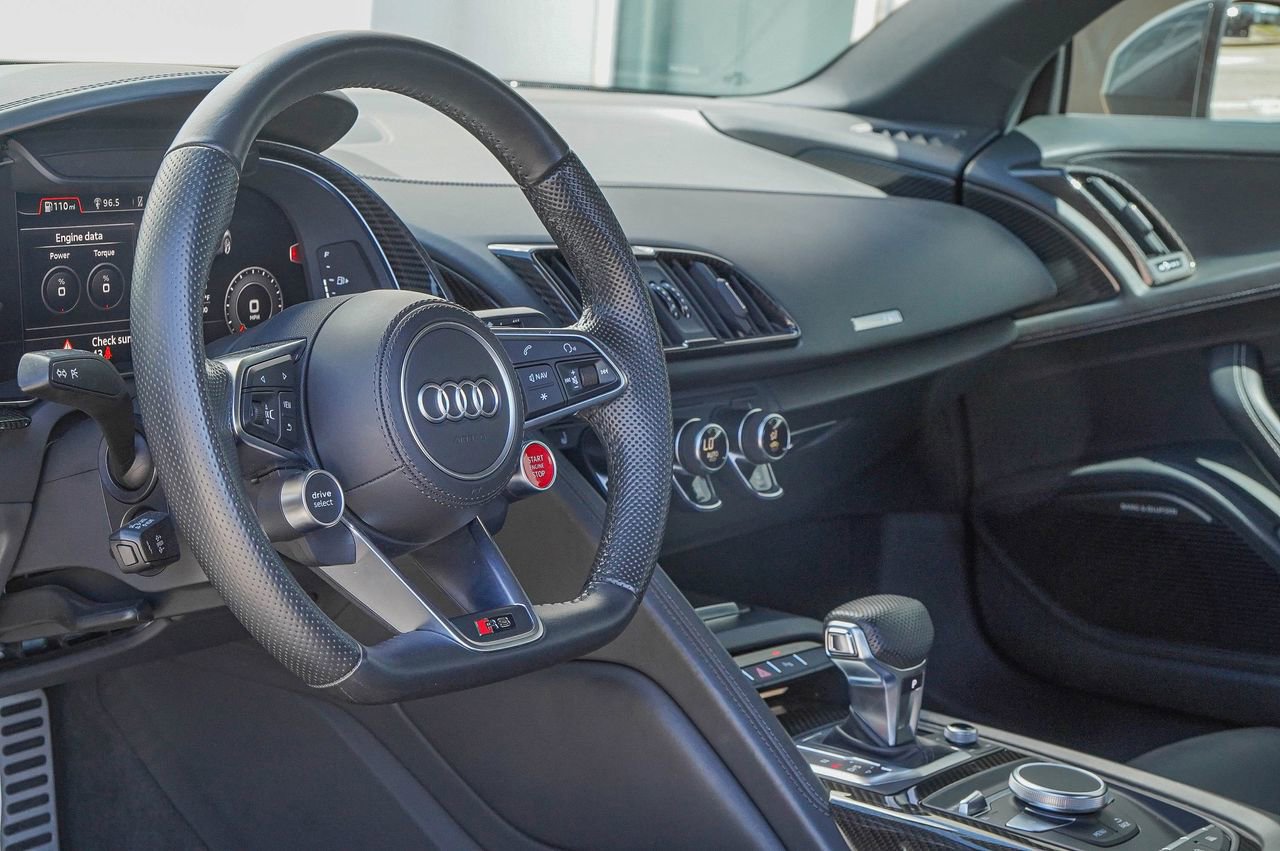 Used 2021 Audi R8 V10 w/ Premium Package image 22