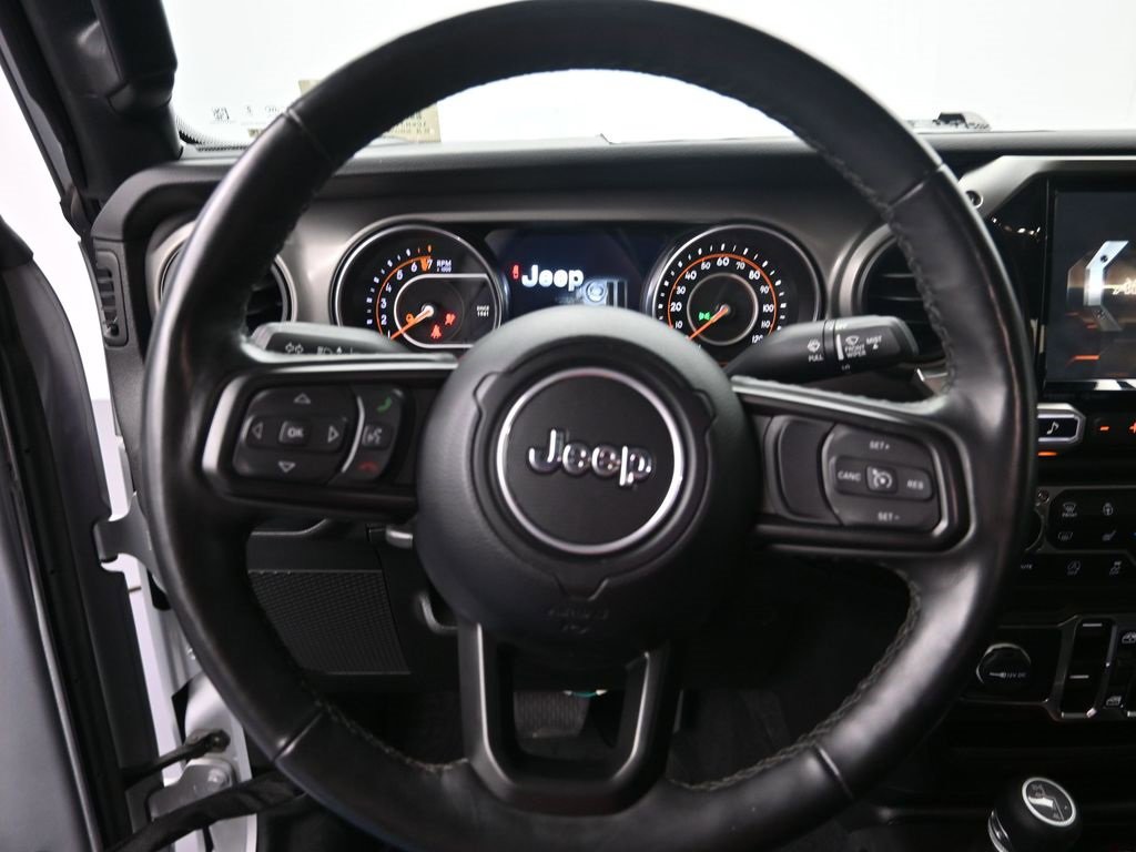 Certified 2022 Jeep Gladiator Willys image 14