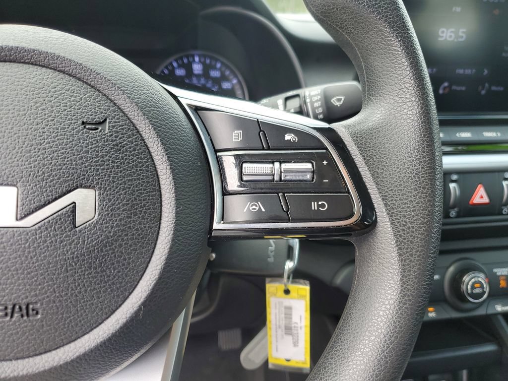 Certified 2023 Kia Forte LXS w/ LXS Technology Package FWD image 23