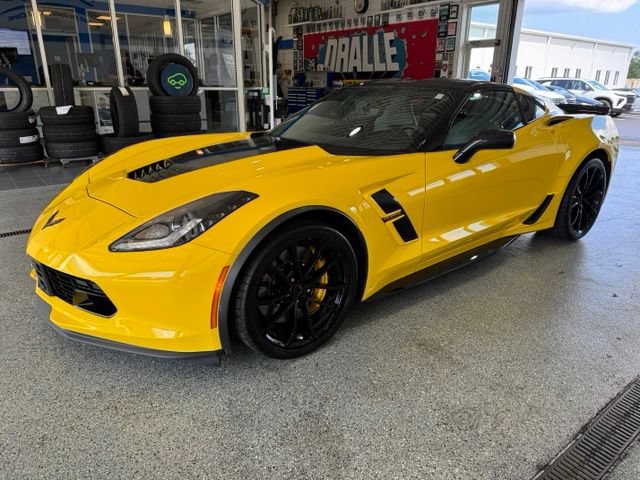 Used 2019 Chevrolet Corvette Grand Sport w/ Carbon Flash Badge Package RWD image 4