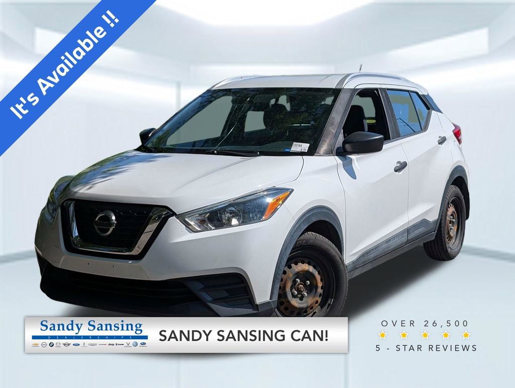 Used 2018 Nissan Kicks S FWD image 1