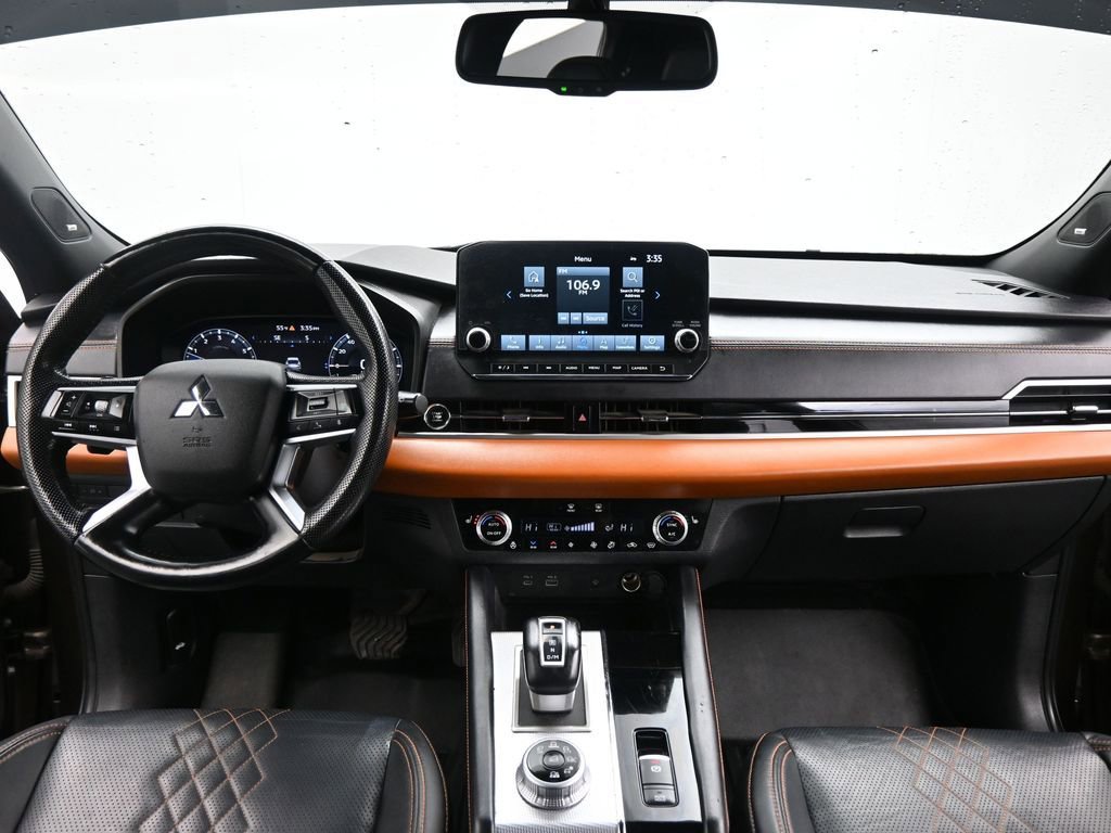 Used 2022 Mitsubishi Outlander SEL image 17