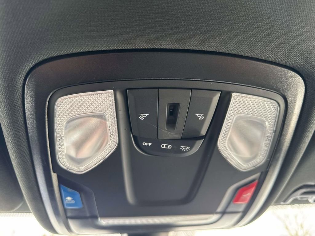 Used 2024 RAM 3500 Big Horn image 23