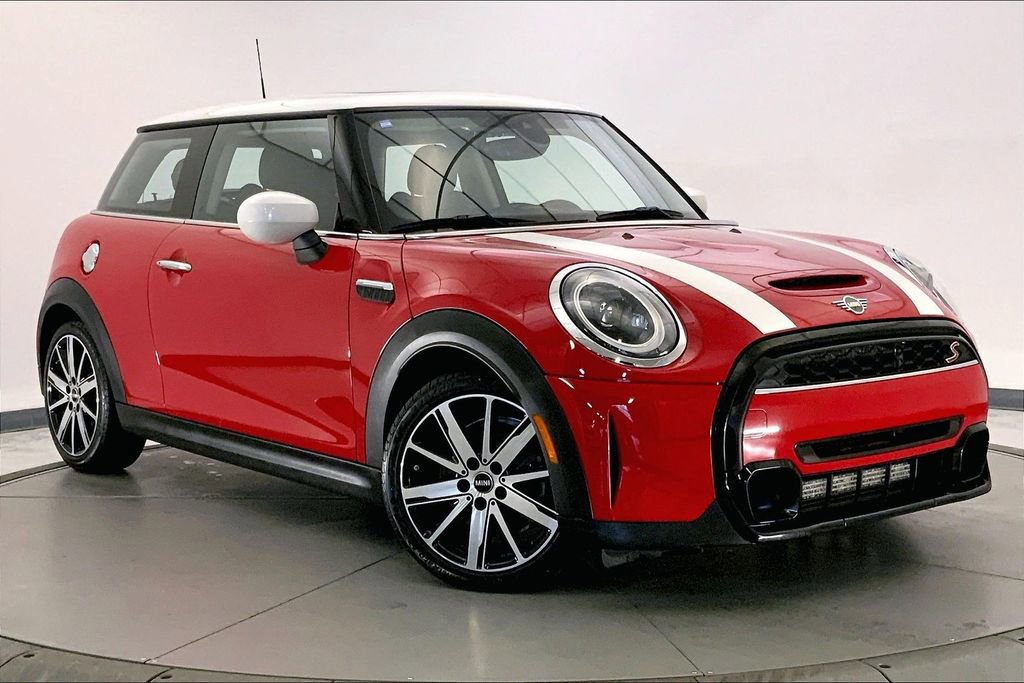 Used 2023 MINI Cooper S w/ Signature Upholstery Package image 1