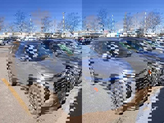 Certified 2025 Chevrolet Equinox LT image 1