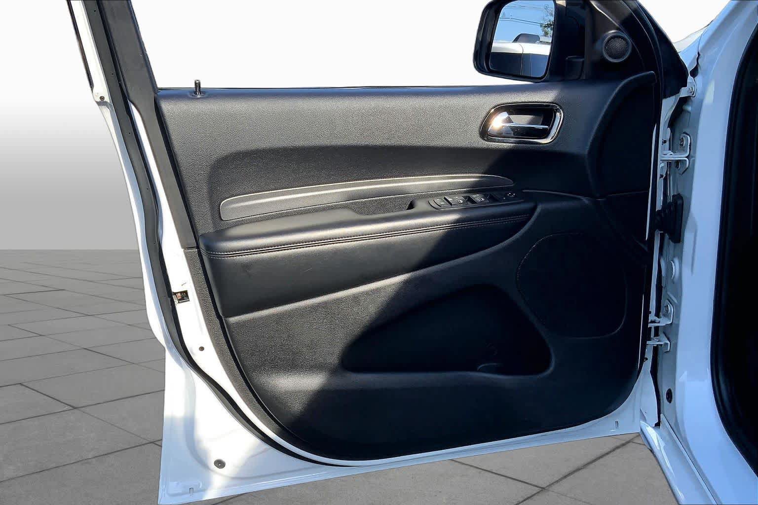 Used 2020 Dodge Durango GT w/ Blacktop Package AWD/4WD image 19