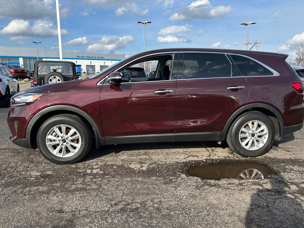 Used 2019 Kia Sorento LX image 4