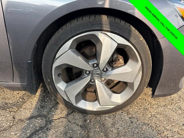 Used 2018 Honda Accord Touring image 10