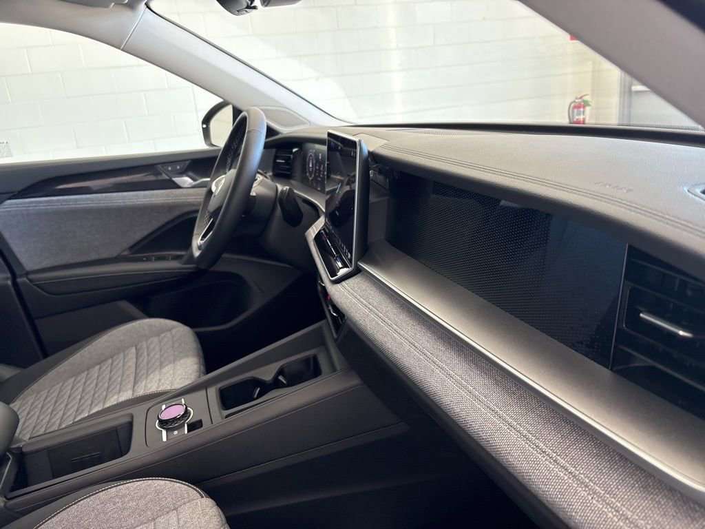 New 2026 Volkswagen Tiguan S FWD image 27