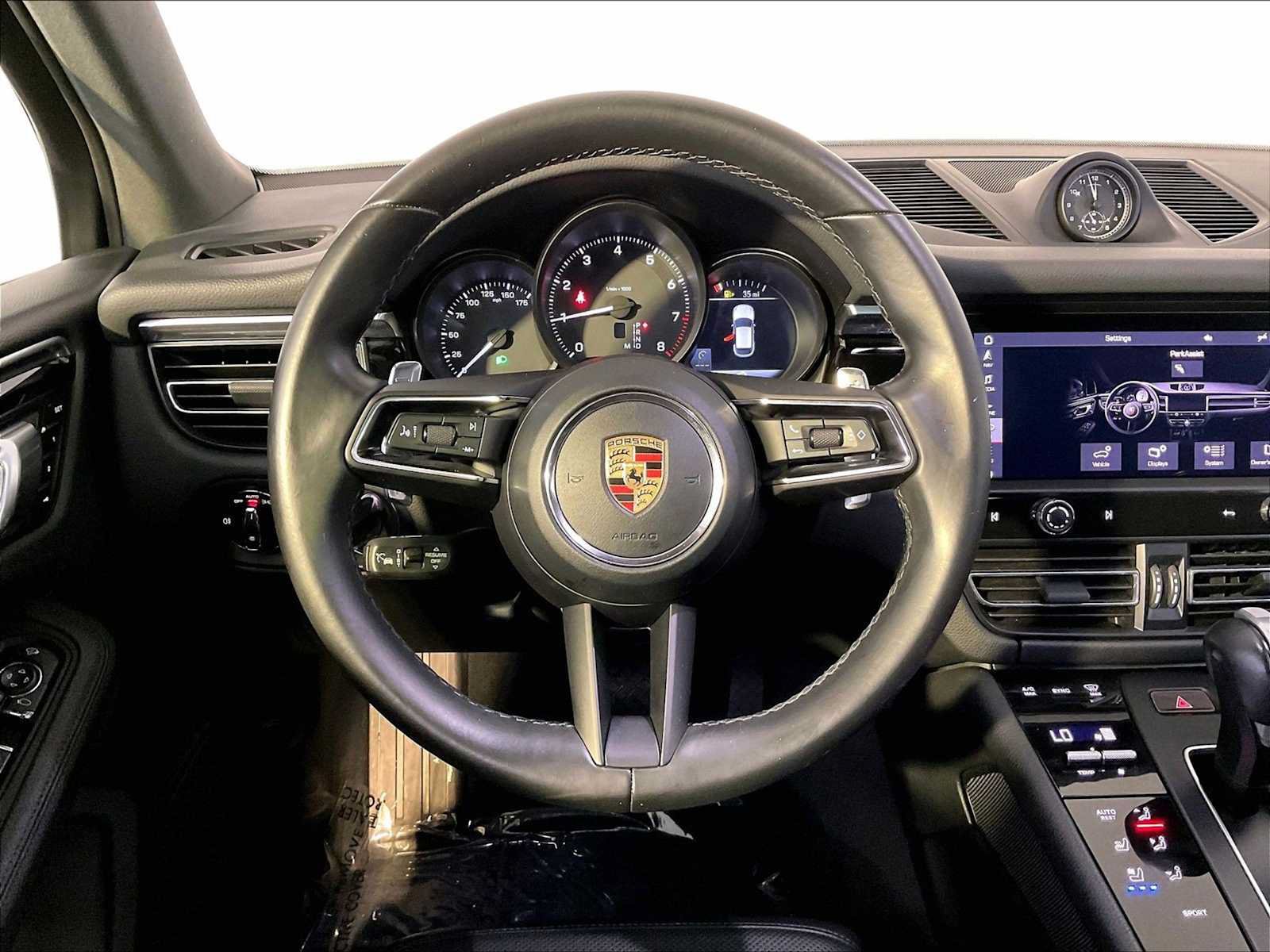 Certified 2023 Porsche Macan AWD/4WD image 15