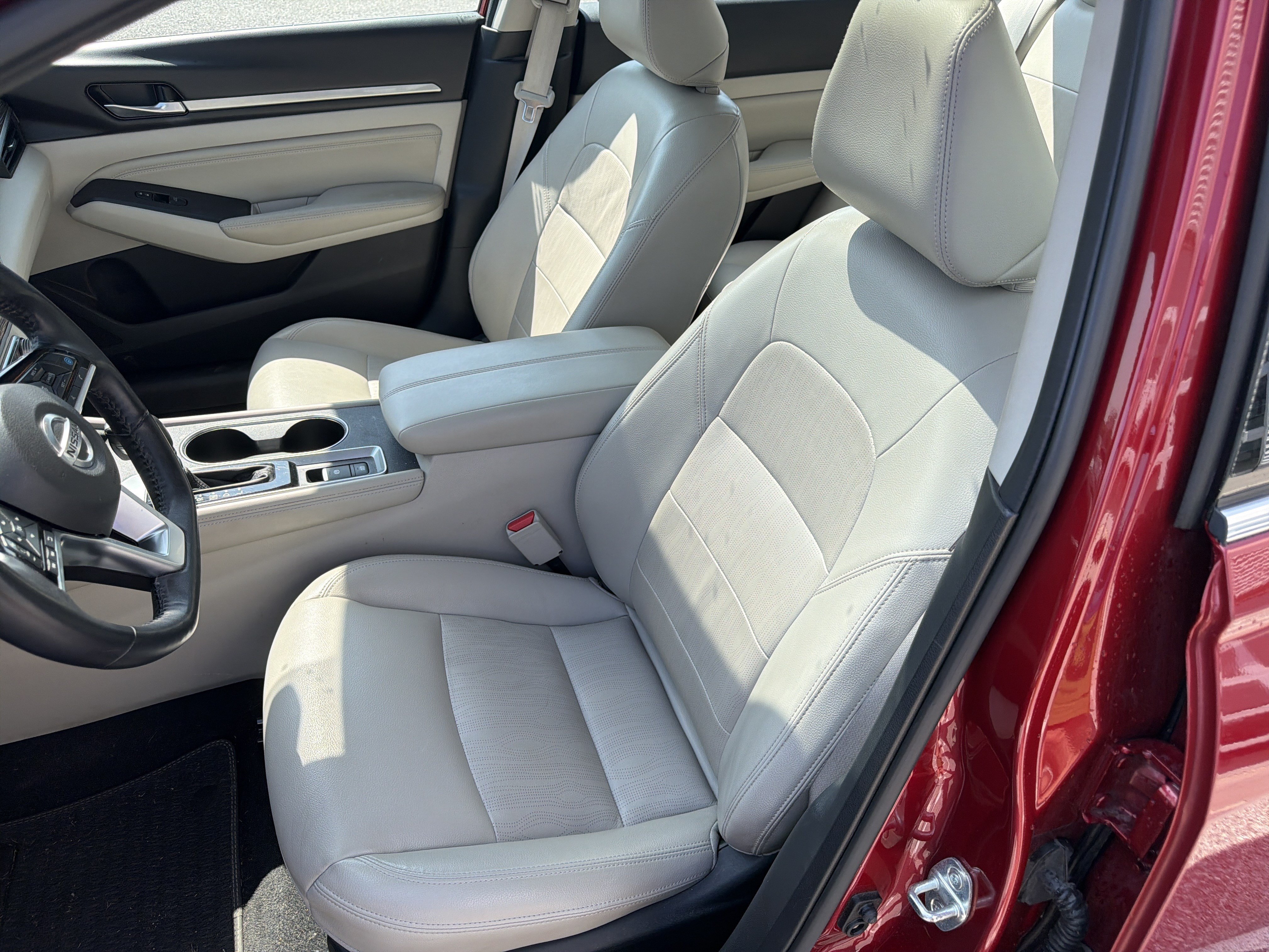 Used 2019 Nissan Altima 2.0 Edition One FWD image 11