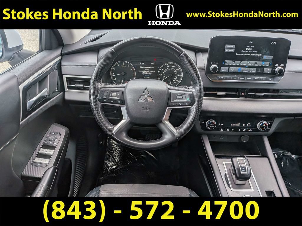Used 2023 Mitsubishi Outlander SE FWD image 18