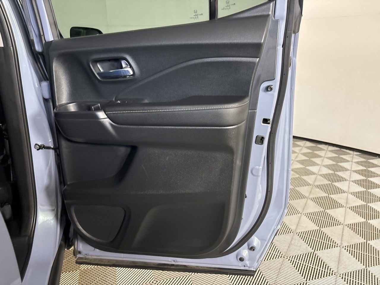 Used 2023 Honda Ridgeline RTL-E image 26