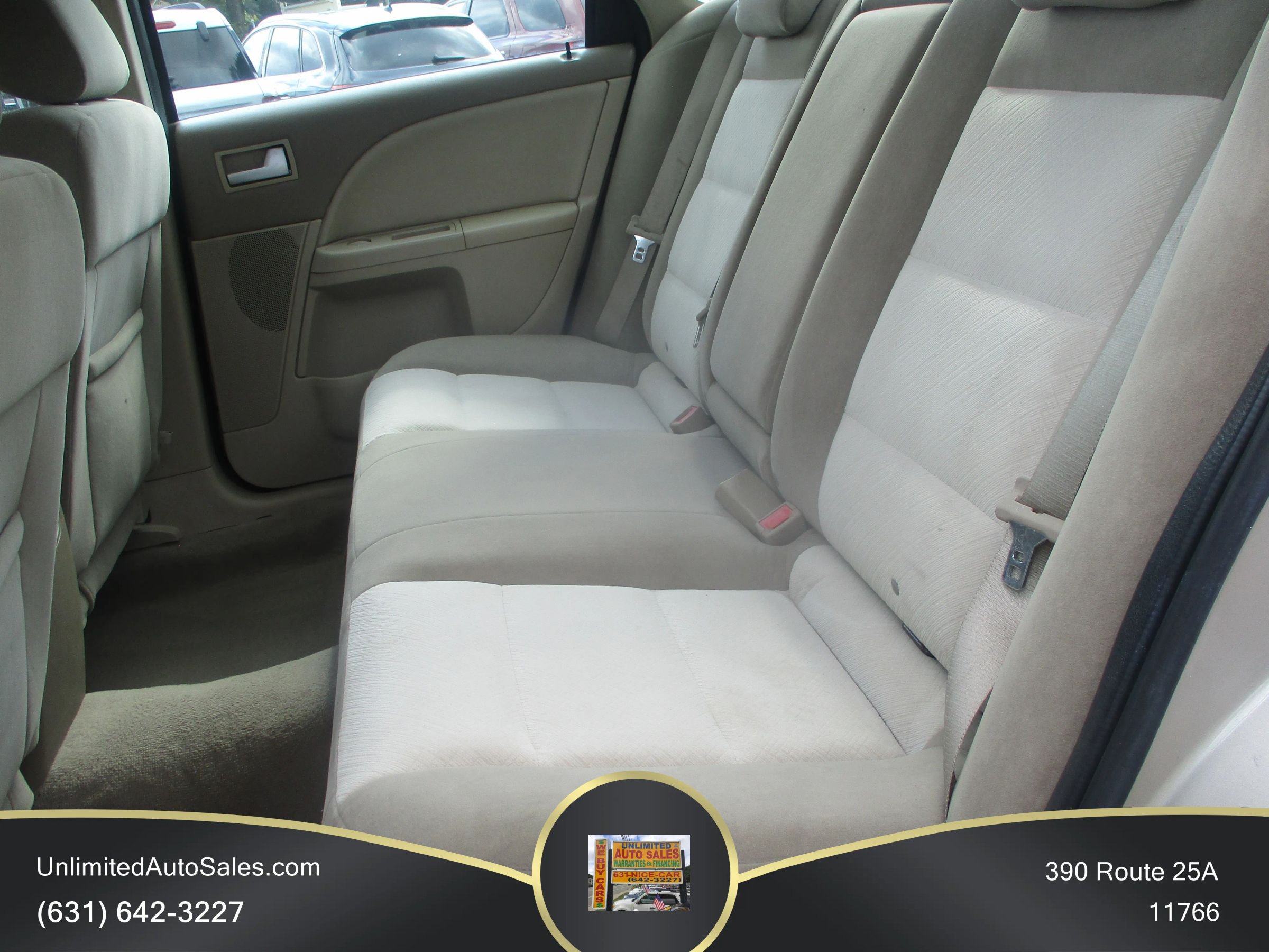 Used 2005 Mercury Montego Luxury FWD image 6